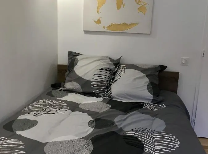 Studio hyper centre, proche gare, entrée indépendante