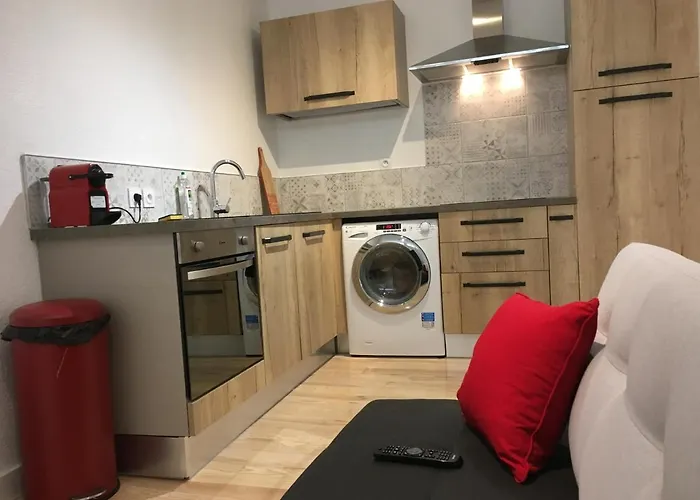 Studio hyper centre, proche gare, entrée indépendante