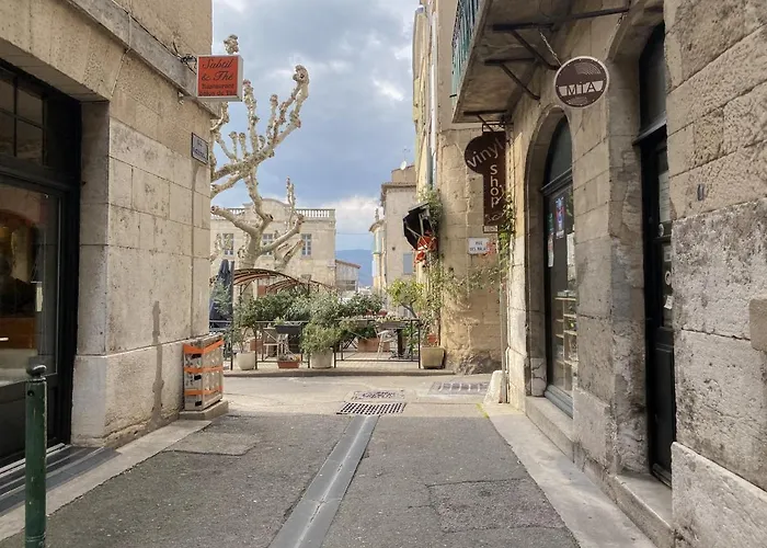 Appartement 1er étage piéton Place de la Pierre